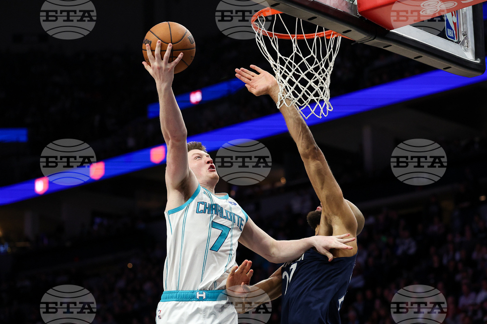 Hornets Timberwolves Basketball