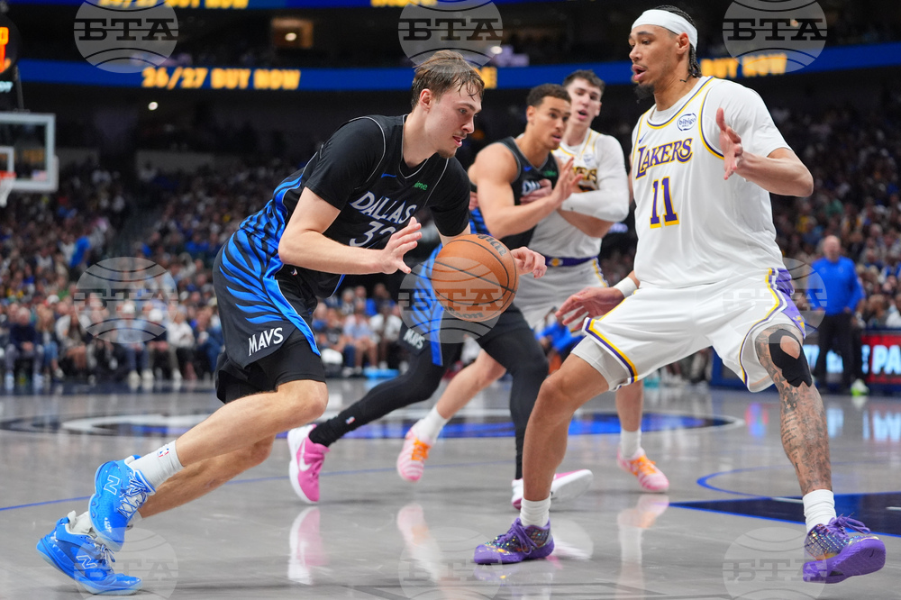 Lakers Mavericks Basketball