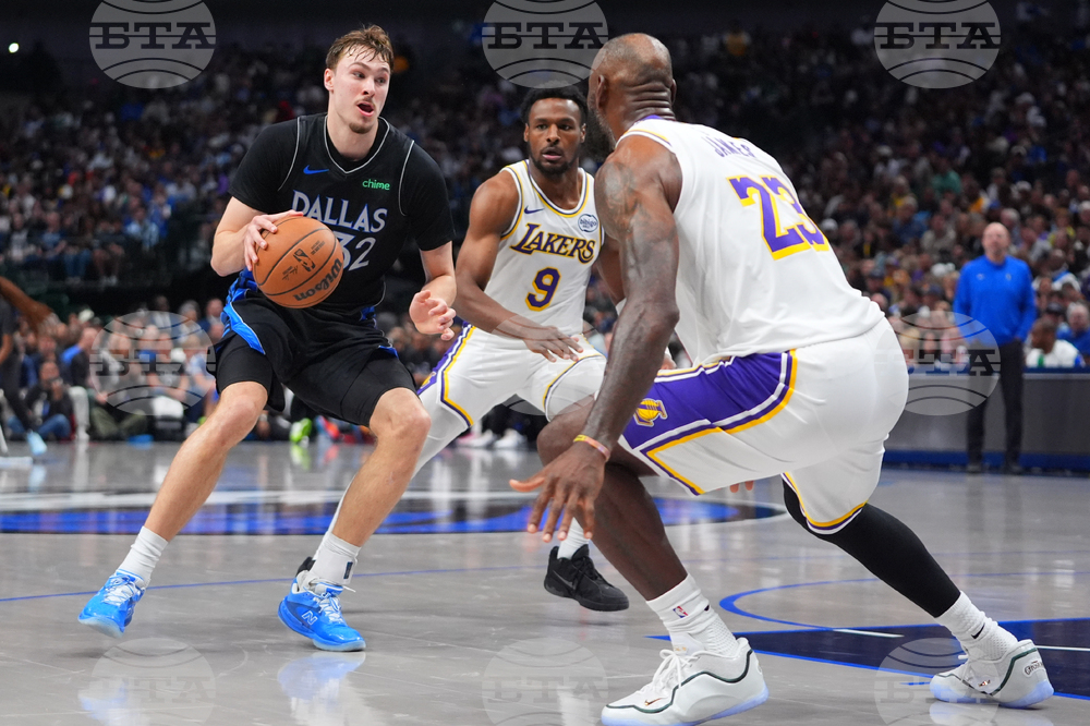Lakers Mavericks Basketball