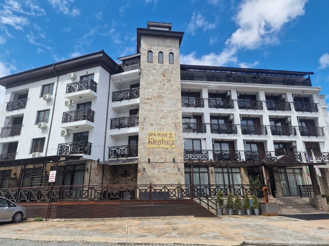 Spa Hotel Kleptuza Velingrad Prioritizes Family Tourism, Installs New Salt Room for Children