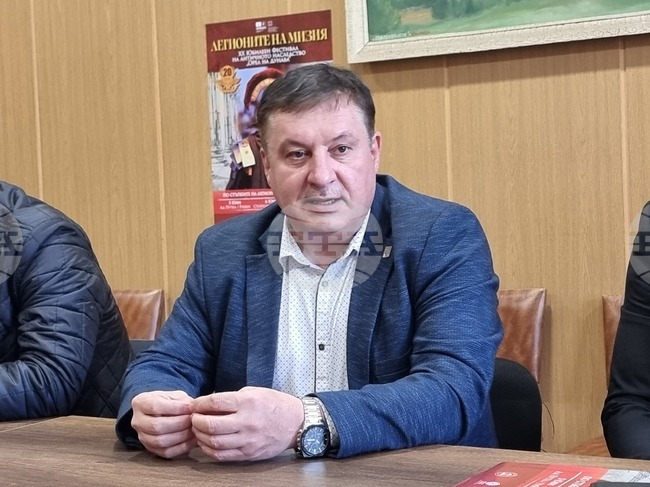 На извънредна сесия Общинският съвет в Гулянци реши кметът на Общината да участва в заседание на Общото събрание на Асоциацията по ВиК 