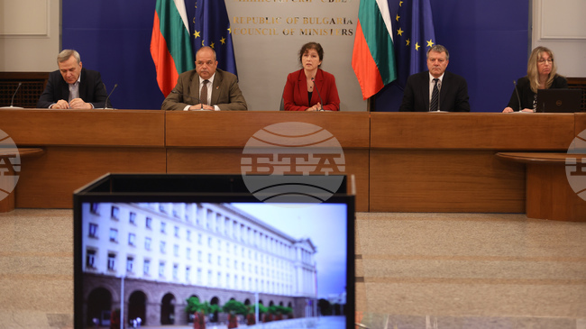 От днес областните управители са започнали да получават отпечатаните бюлетини за педстоящите избори, съобщи Ваня Нушева 