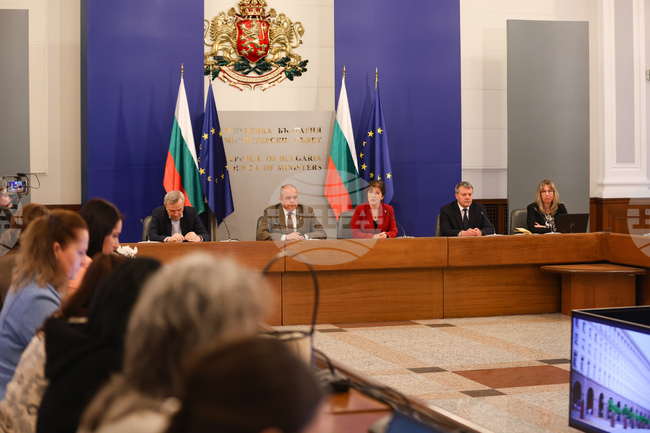 В МВР към момента са получени 1042 сигнала за нарушаване на изборното законодателство, 183 души са задържани