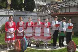 Петрич - къща-музей „Ванга“ - великденска украса