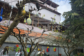 Петрич - къща-музей „Ванга“ - великденска украса