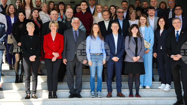 Заместник-министър Даниела Дашева участва в научна конференция по повод 130 години от съвременните олимпийски игри