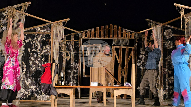 Драматичният театър във Видин представя премиерата на спектакъла „Хижа Зелена шумка“