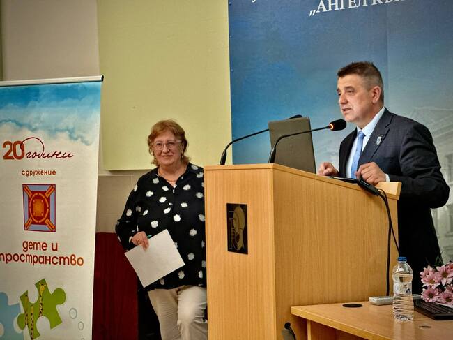 В Русе откриха форум, посветен на 25 години развитие на социалните услуги