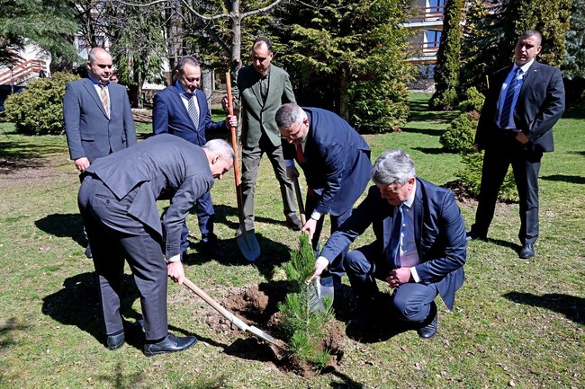 МЗХ: Премиерът и министърът на земеделието и храните откриха националните чествания по случай Седмица на гората в Юндола