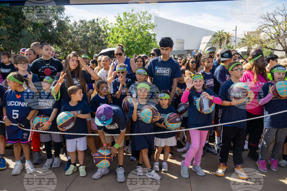 Women's Final Four Bounce presented by GEICO