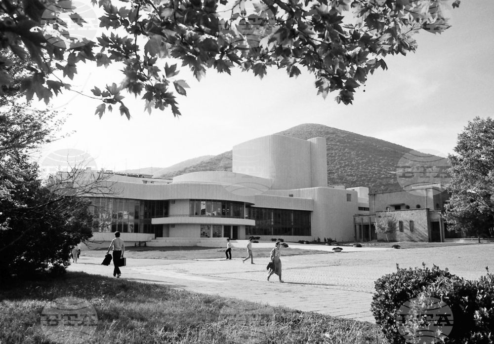 Giro d’Italia in Bulgaria, Stage 2: the Route Comes to Life in Images Captured on Camera by BTA