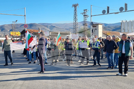 Село Първенец - протест - път