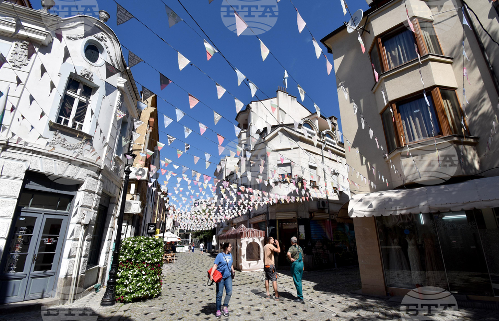 Giro d’Italia in Bulgaria, Stage 3: the Route Comes to Life in Images Captured on Camera by BTA
