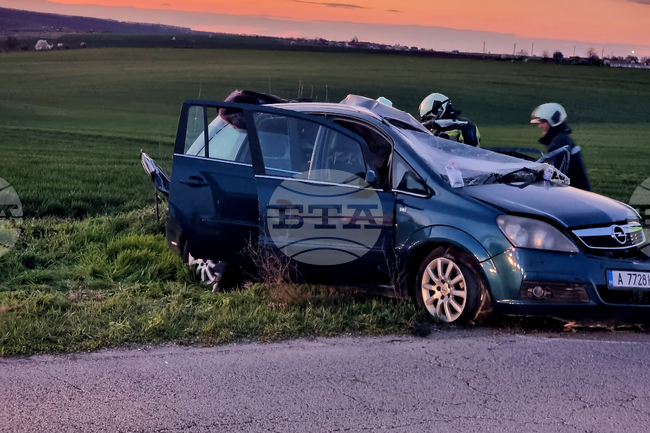 Една жена е загинала, а три са ранени при катастрофата по пътя Добрич - Силистра