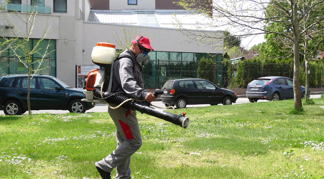 Планова дезакаризация на зелени площи срещу кърлежи и бълхи ще се извърши в Луковит