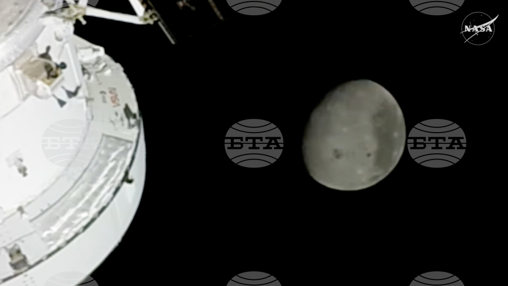 NASA Artemis Moonshot