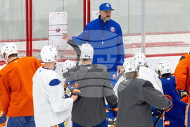 Islanders DeBoer Hockey