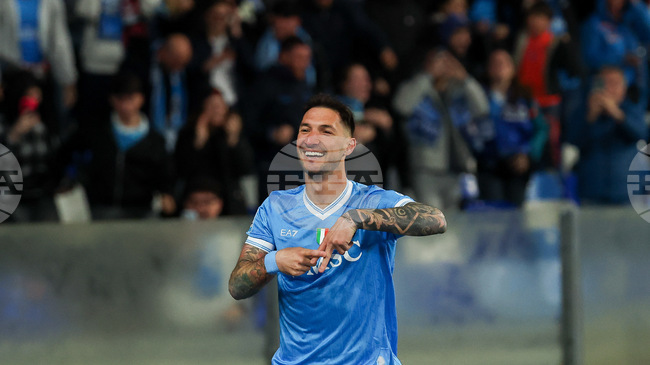 Наполи излъга Милан с гол на Матео Политано и излезе на второто място в Серия "А"