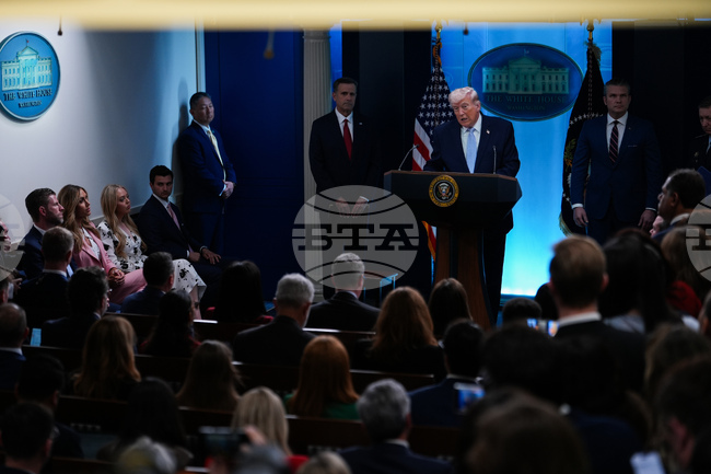 Тръмп отхвърли опасенията за военни престъпления и отново заплаши иранската инфраструктура