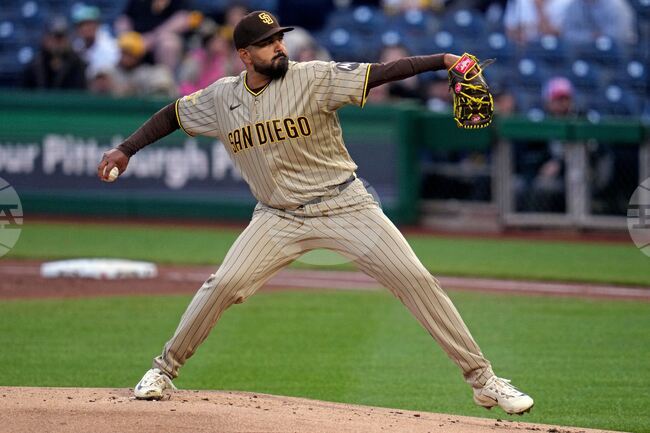 Padres Pirates Baseball