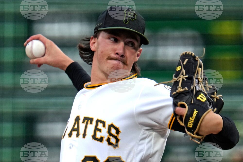 Padres Pirates Baseball