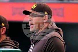 Padres Pirates Baseball