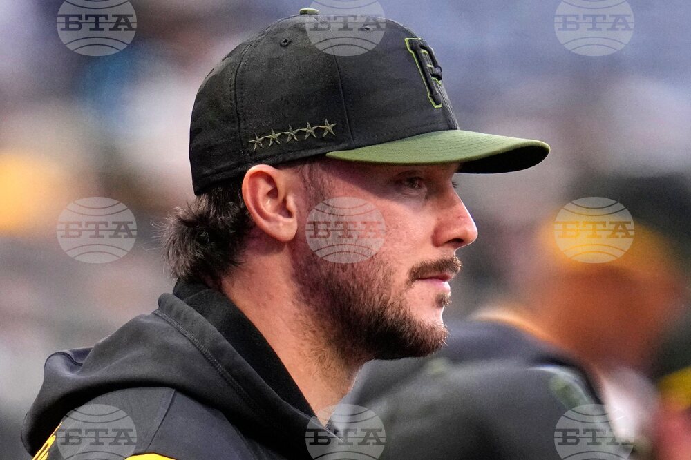 Padres Pirates Baseball