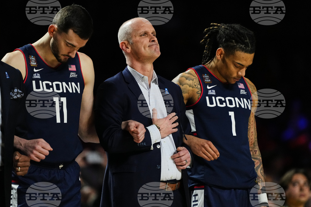NCAA UConn Michigan Basketball