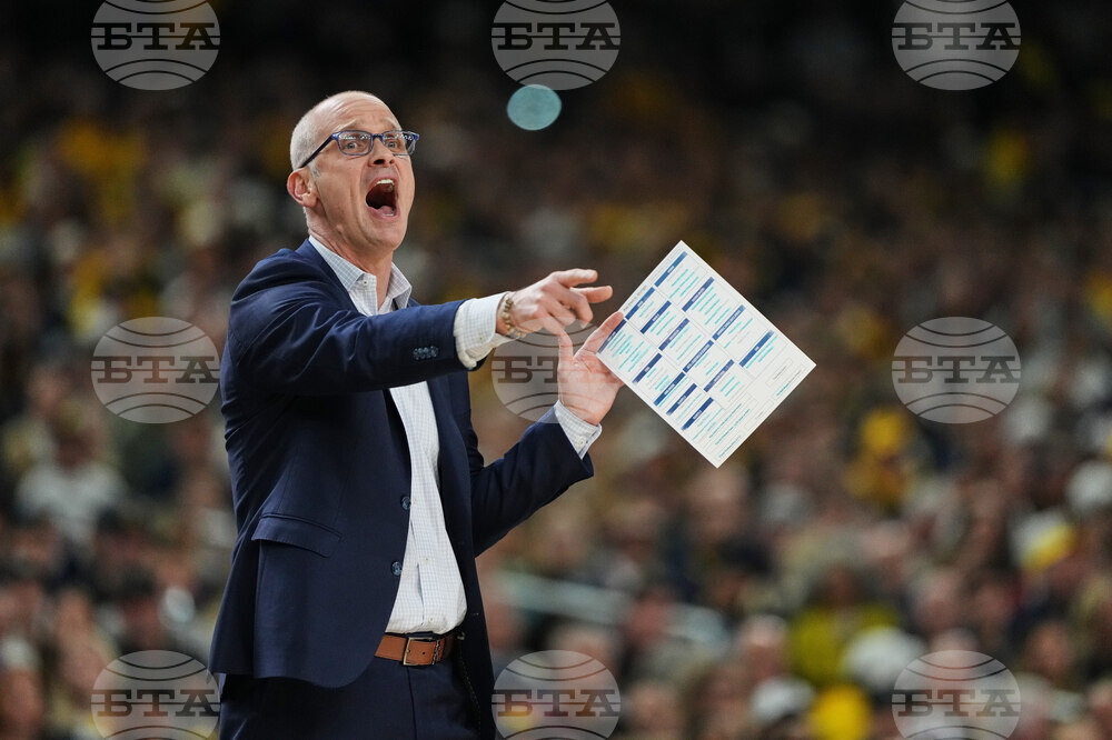 NCAA UConn Michigan Basketball