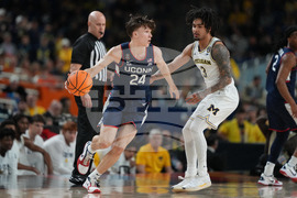 NCAA UConn Michigan Basketball