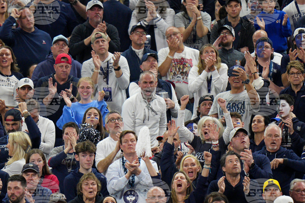 NCAA UConn Michigan Basketball