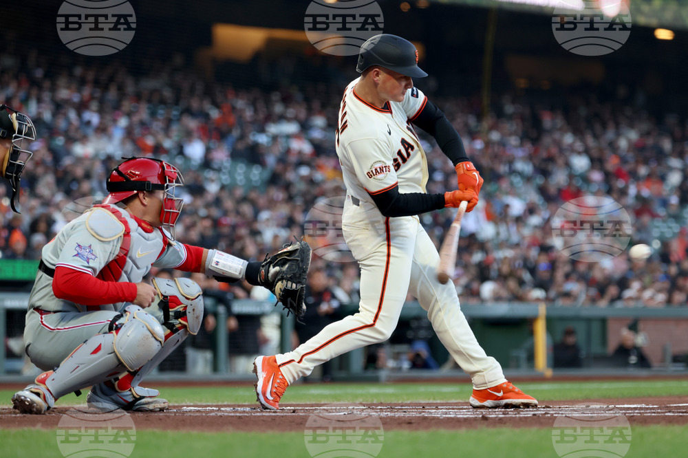 Phillies Giants Baseball