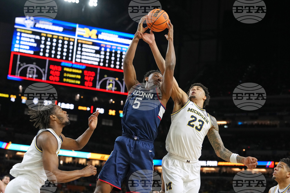NCAA UConn Michigan Basketball