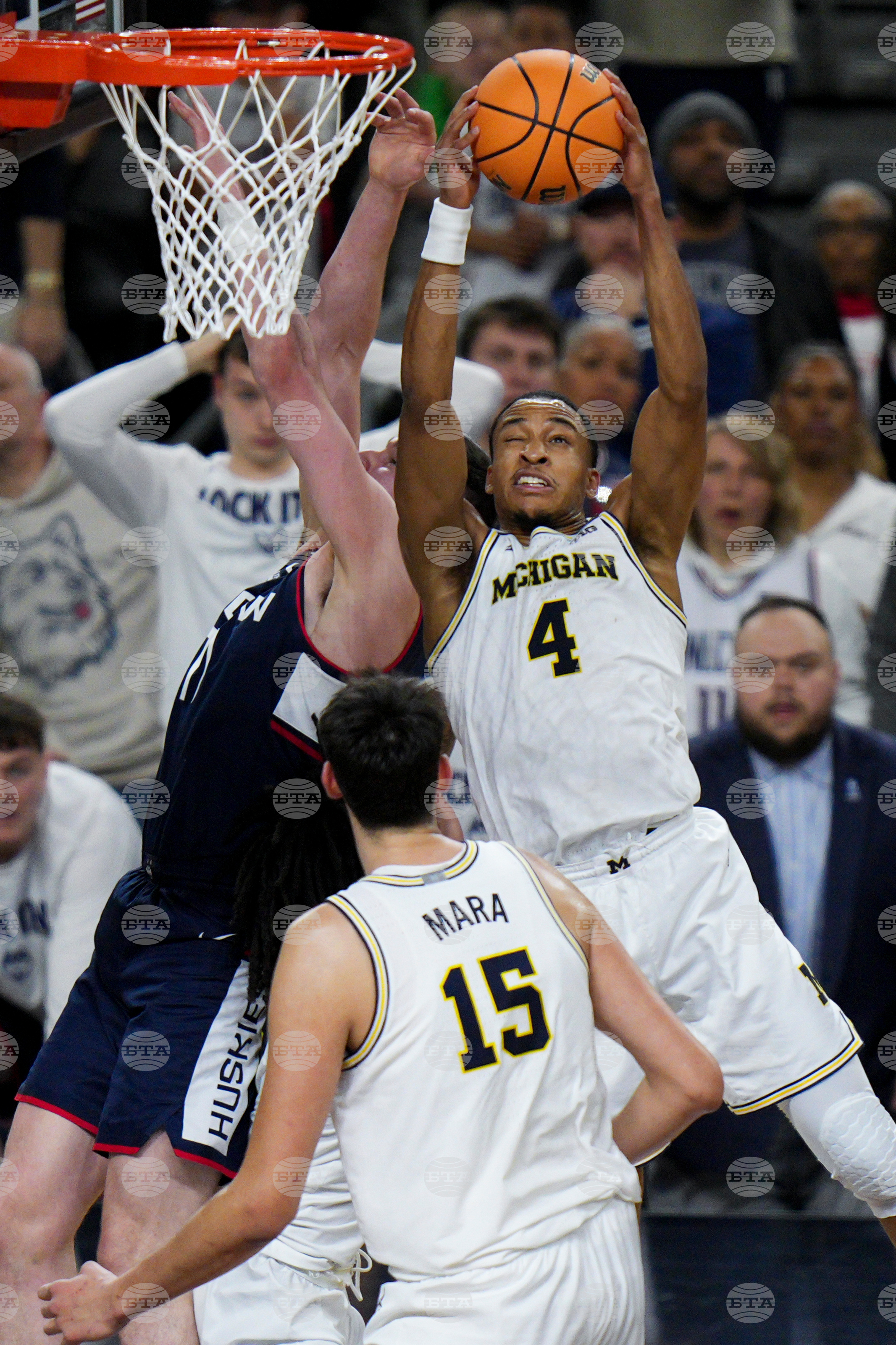 NCAA UConn Michigan Basketball