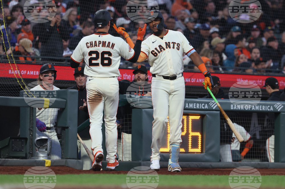 Phillies Giants Baseball