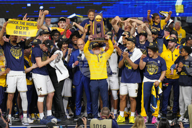 Мичиган спечели за втори път в историята титлата в Колежанското първенство по баскетбол в САЩ