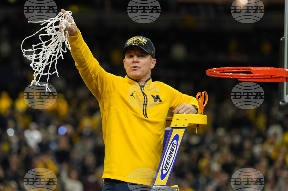 NCAA UConn Michigan Basketball