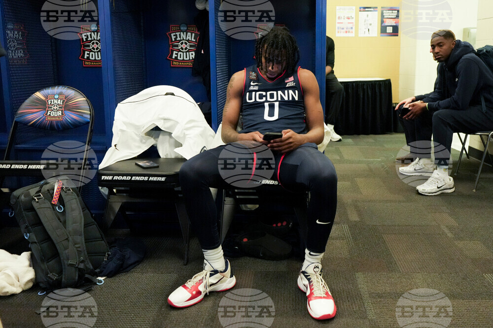 NCAA UConn Michigan Basketball