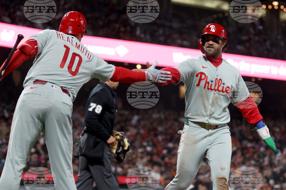 Phillies Giants Baseball