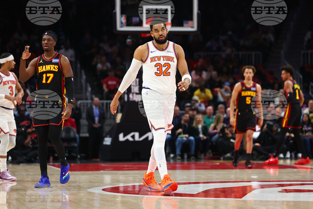 Knicks Hawks Basketball