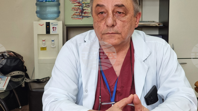 Здравната система в България се намира в ситуация, близка до критична, каза д-р Валери Веселинов от Районната лекарска колегия в Добрич