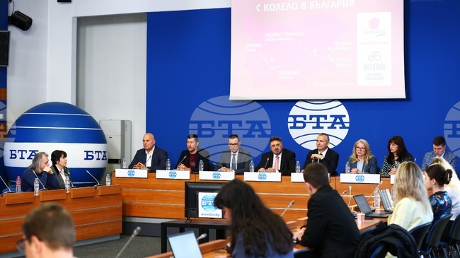 Димитър Вельов, директор на дирекция "Спорт" а БТА: "Колоездачната Обиколка на Италия е едно от най-престижните събития, на които България ще бъде домакин в исторически план"