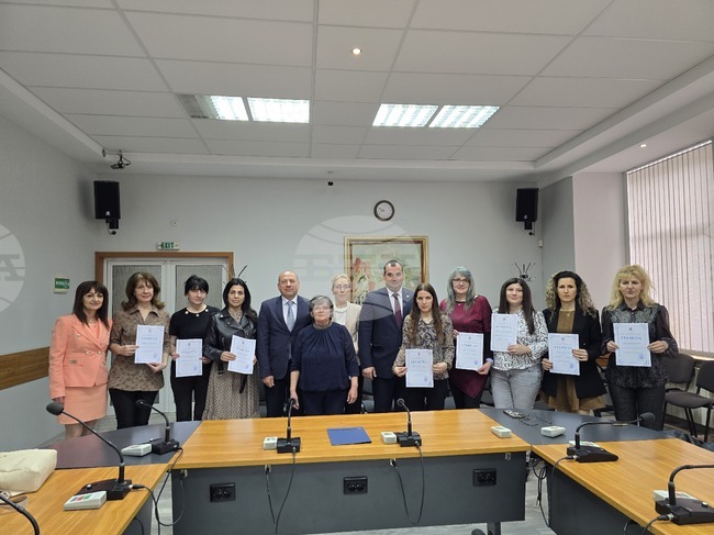 Ловеч - медицински специалисти - отличия