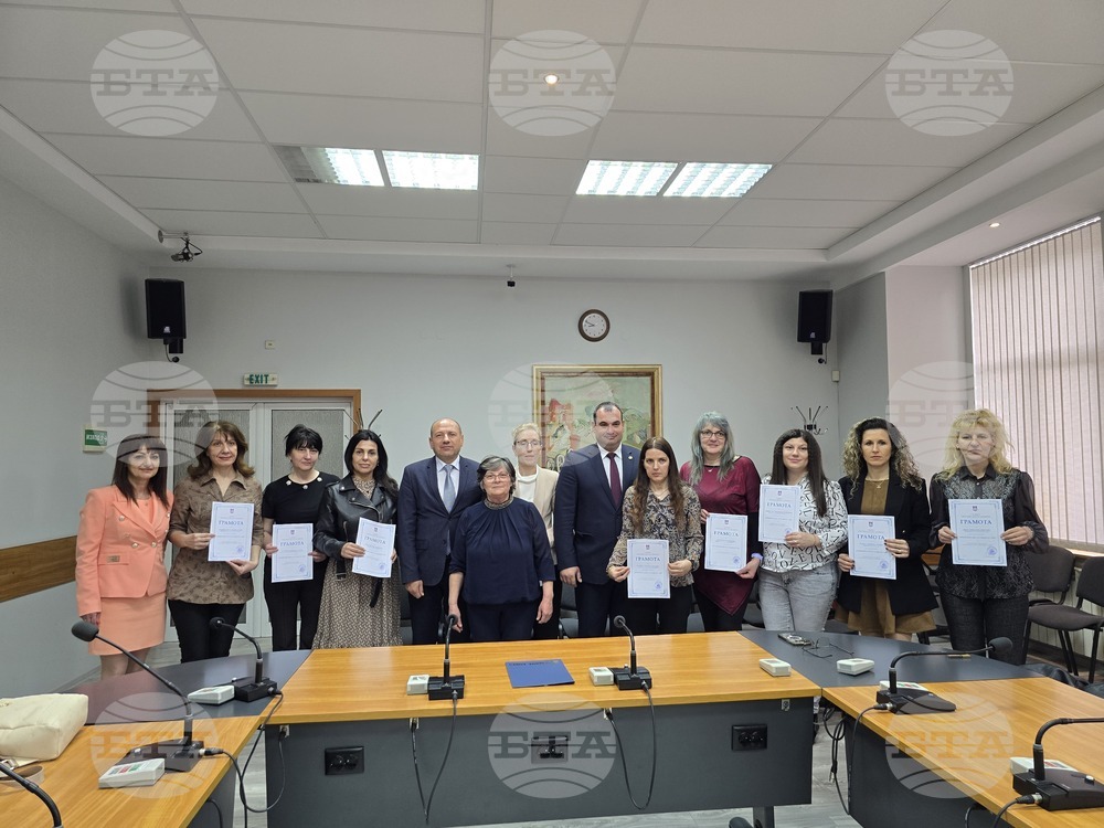 Ловеч - медицински специалисти - отличия