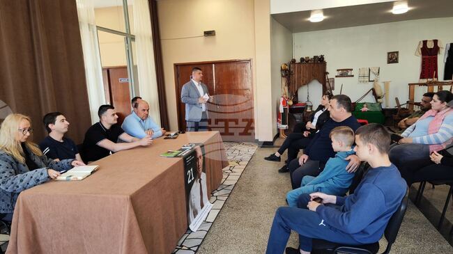 Кандидати от видинската листа на "Прогресивна България" се срещнаха с жителите на село Макреш