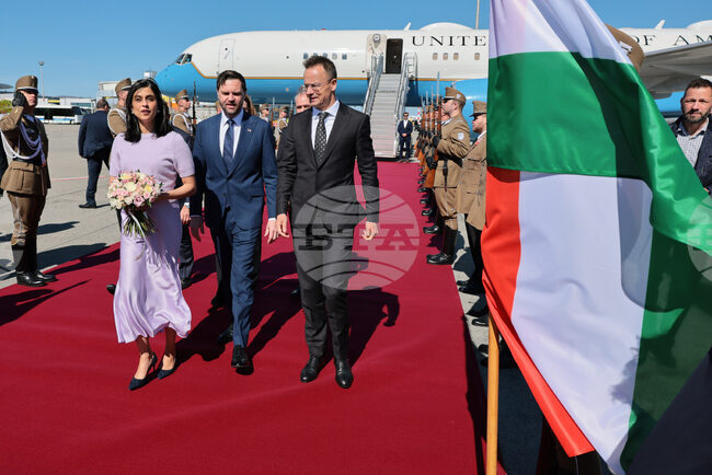 Вицепрезидентът на САЩ пристигна в Унгария 