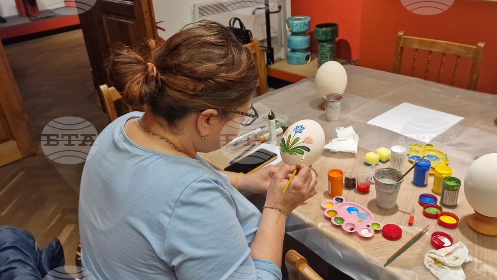 Троян - „Яйцата на художника“ - инициатива