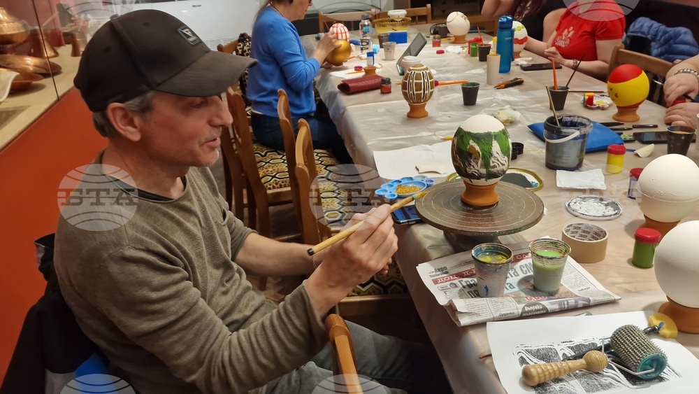 Троян - „Яйцата на художника“ - инициатива