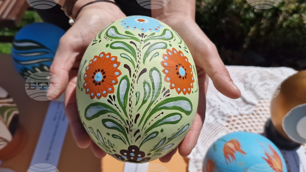 Троян - „Яйцата на художника“ - инициатива