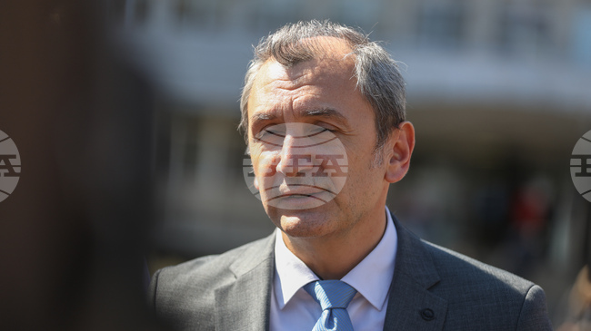 Без бюджет не е възможно да се актуализират цените на клиничните пътеки, каза служебният здравен министър Михаил Околийски